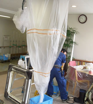 分解・洗浄作業